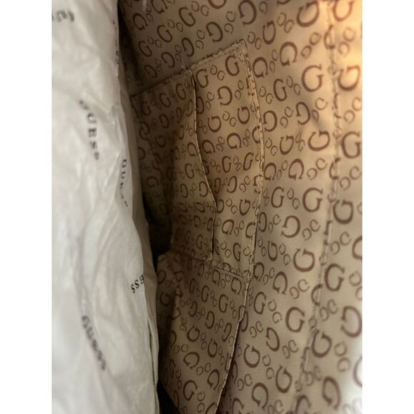GUESS Melrose Ave Taupe Embossed Logo Tote Bag Handbag Purse Designer Fashion - Picture 5 of 8